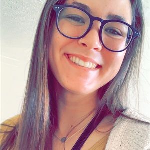 Meet your Posher, Lexie